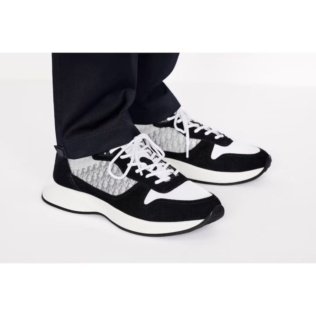 B25 Runner Sneaker Black